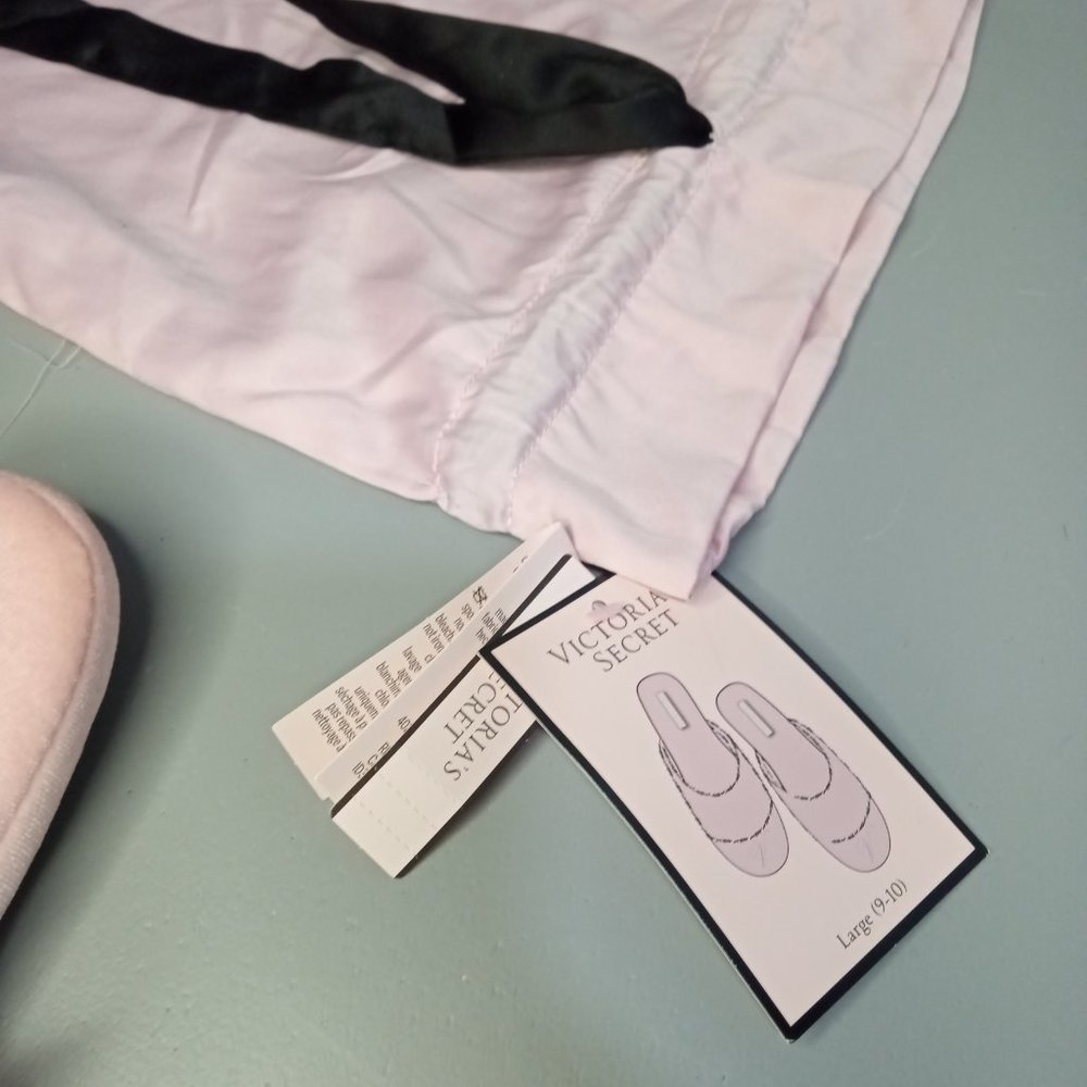 Victoria Secret Slippers - Picture 2 of 3